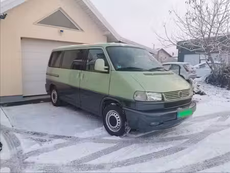 Volkswagen Transporter T5 2.5 TDI 102
