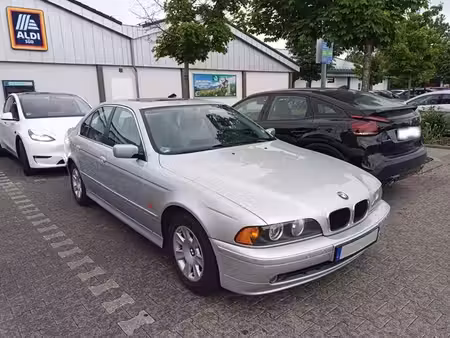 BMW Série 5 520i 2.2 170
