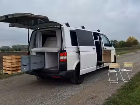 Volkswagen Transporter T5 2.0 TDI 102