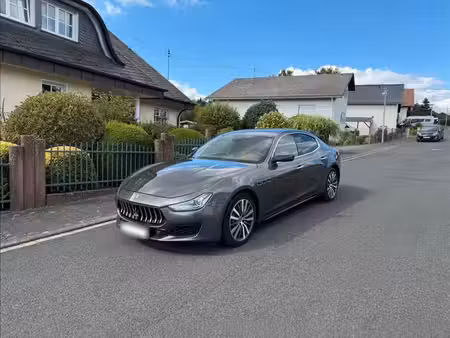 Maserati Ghibli V6 3.0 275