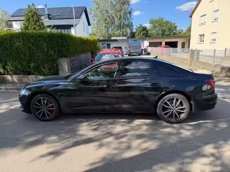 Audi A6 2.0 TDI 150 S line