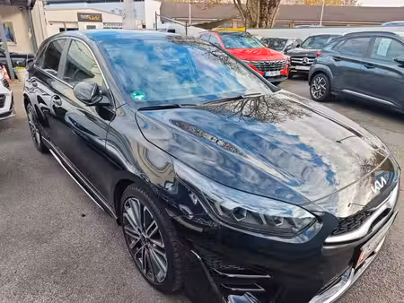 Kia Ceed 1.5 T GDi 140 GT Line