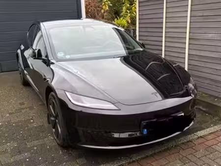 Tesla Model 3 Grande Autonomie 275