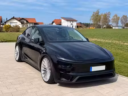 Tesla Model Y Performance 4x4