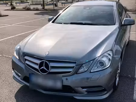 Mercedes-Benz Classe E E 220