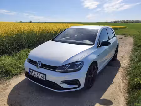 Volkswagen Golf R 2.0 TSI 310 4Motion