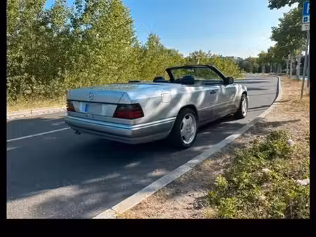Mercedes-Benz Classe E E 320