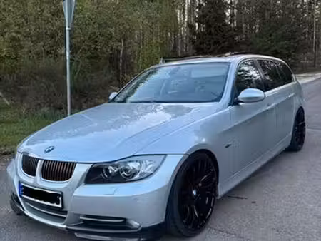 BMW Série 3 335i 3.0 306