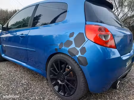 Renault Clio RS 2.0 203