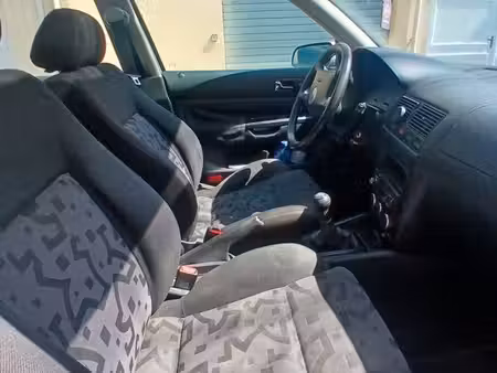 Volkswagen Golf 75