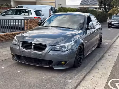BMW Série 5 530d 3.0 231