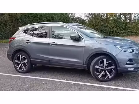 Nissan Qashqai 1.3 DIG T 140 Tekna