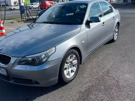 BMW Série 5 520i 2.2 170