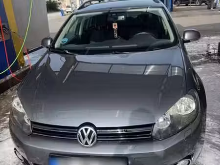 Volkswagen Golf 2.0 TDI 140