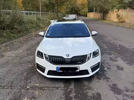 Škoda Octavia RS 2.0 TSI 230