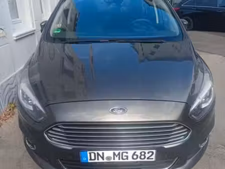 Ford S-Max 2.0 TDCi Titanium