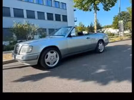 Mercedes-Benz Classe E E 320