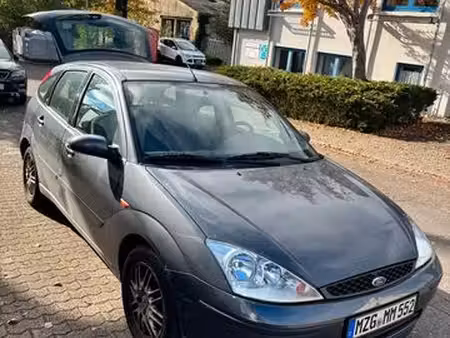 Ford Focus 1.8 TDDi 90