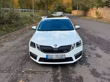 Škoda Octavia RS 2.0 230