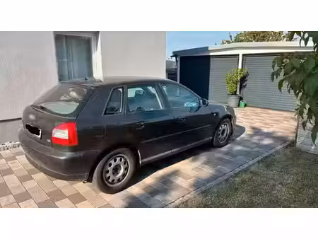 Audi A3 1.6 102 Attraction