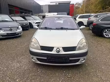 Renault Clio 1.2 75