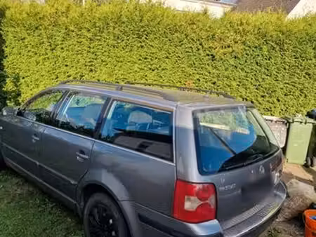 Volkswagen Passat 1.6 FSI 102