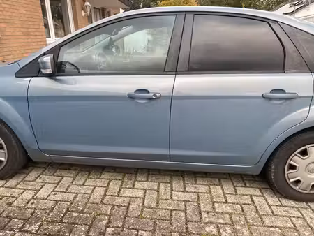 Ford Focus 1.8 125