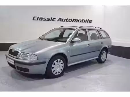 Škoda Octavia 1.6 102 Ambiente