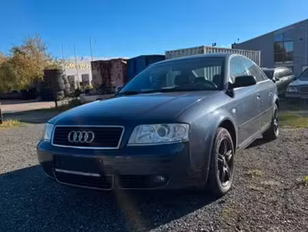 Audi A6 V6 2.4 170