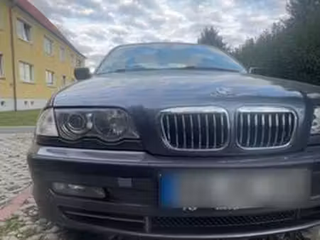 BMW Série 3 330i 170