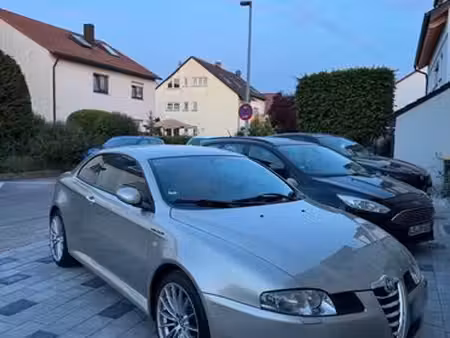 Alfa Romeo GT 2.0 165 Distinctive