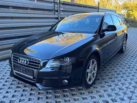 Audi A4 2.0 TDI 170 Attraction