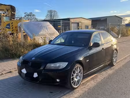 BMW Série 3 318d 2.0 143