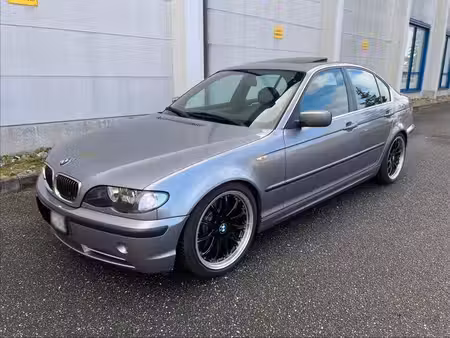 BMW Série 3 330i 3.0 170