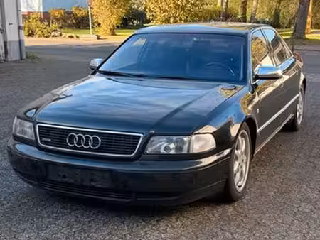Audi A8 V8 4.2 quattro