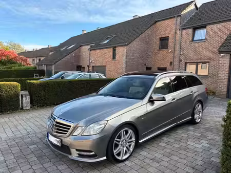 Mercedes-Benz Classe E E 300 2.1 CDI 170