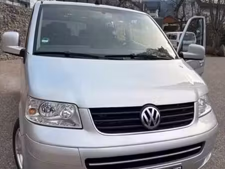 Volkswagen Transporter T5 2.5 TDI 174