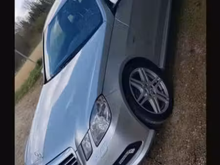 Mercedes-Benz Classe E E 350 170
