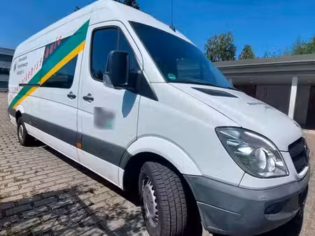 Mercedes-Benz Sprinter 129