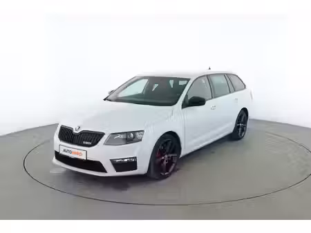 Škoda Octavia RS 2.0 TSI 220