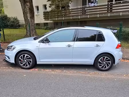 Volkswagen Golf 1.0 TSI 110