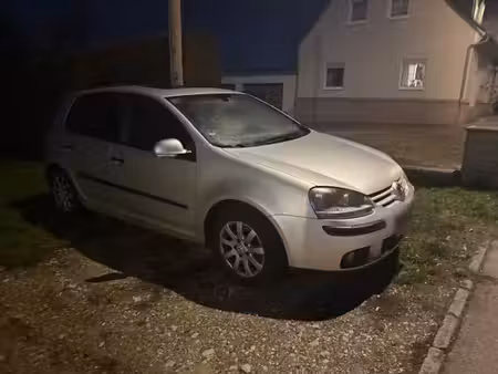 Volkswagen Golf 1.9 TDI 105