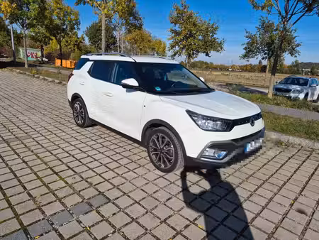 SsangYong XLV 