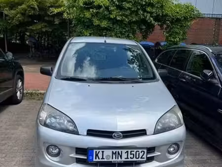 Daihatsu YRV 1.3 87