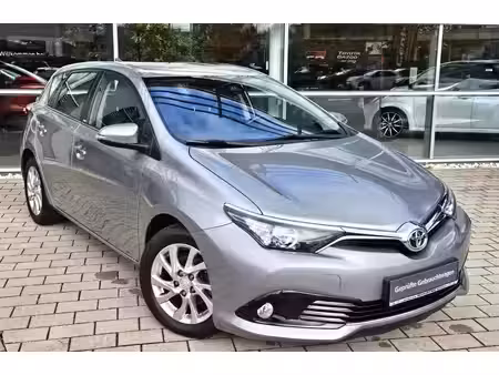 Toyota Auris 1.2 116