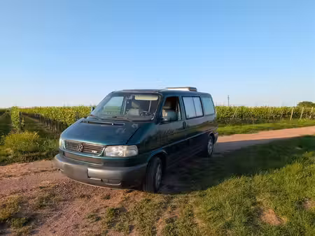 Volkswagen Transporter T4 2.5 TDI 102