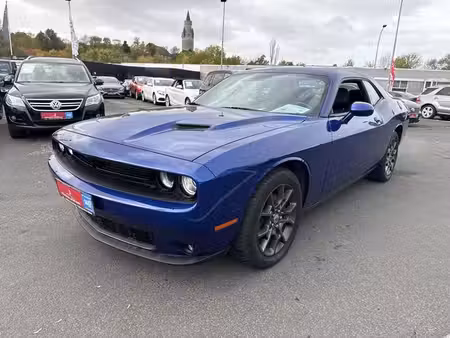 Dodge Challenger 