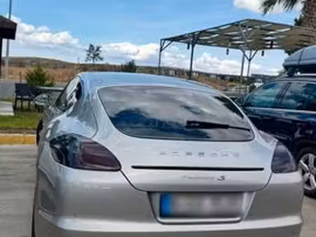 Porsche Panamera 4S V8 4.8 400 4x4