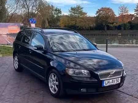 Volvo V50 2.4