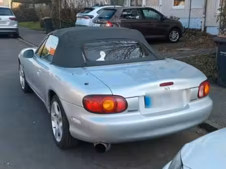 Mazda MX5 1.6 110